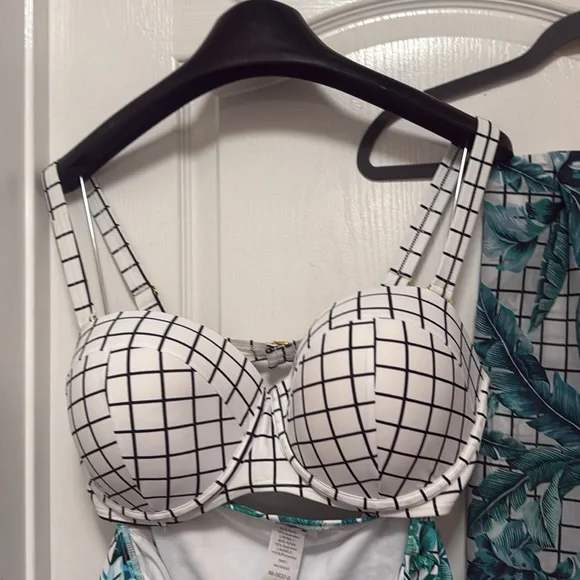 Gabi Fresh for swimsuits for all size 20 swimsuit sarong set - Picture 5 of 9